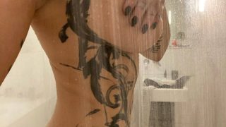 Kati karenina Nude Show Big Butt On Bath !